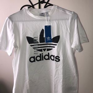 Adidas T-Shirt